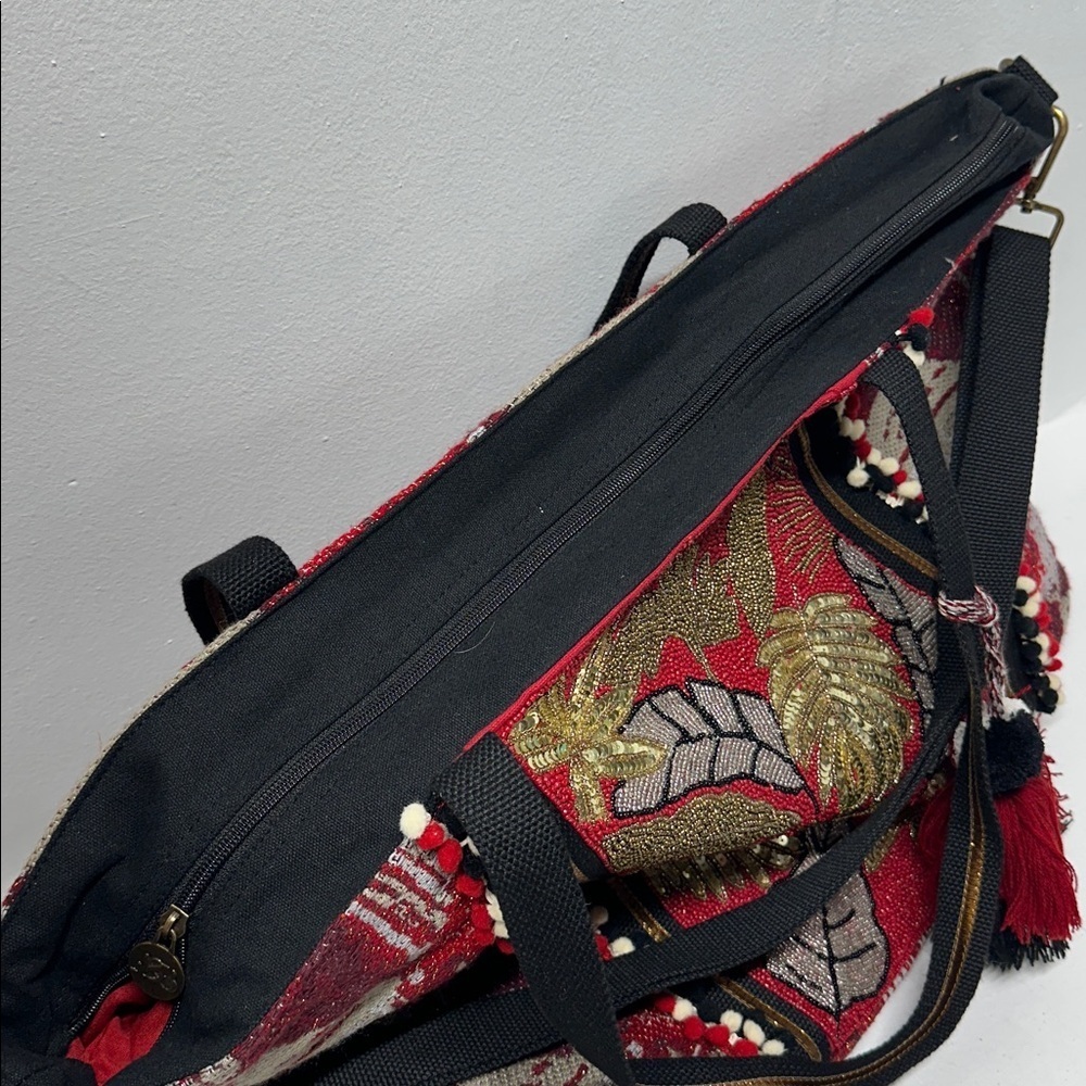 America & Beyond Travel Bag Set 3 Piece Tote Purse Coin Pouch Beaded Leaves Red - Picture 6 of 8